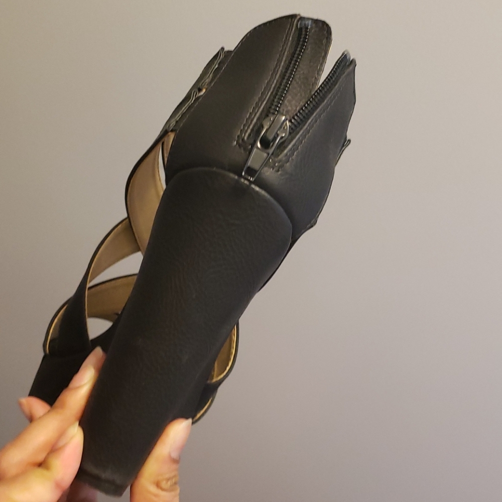Shoes - Picture 2 of 2